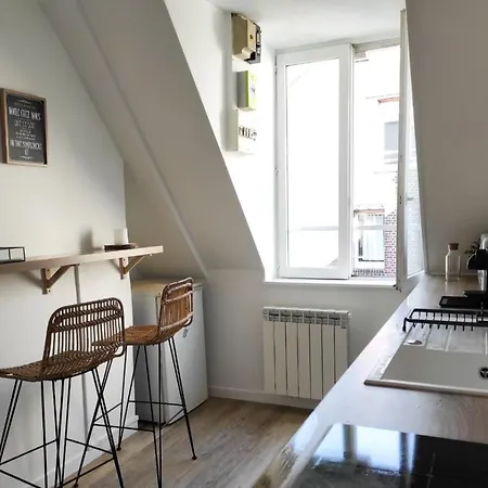 Apartment Black *